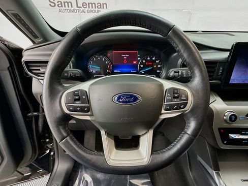Used 2022 Ford Explorer XLT w/ Equipment Group 202A image 11