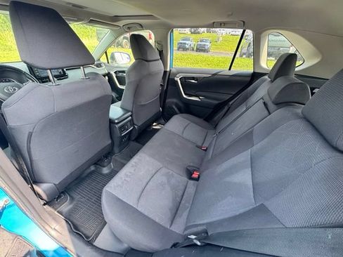 Used 2019 Toyota RAV4 XLE w/ Convenience Package AWD/4WD image 17