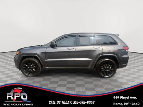Used 2020 Jeep Grand Cherokee Altitude AWD/4WD image 2