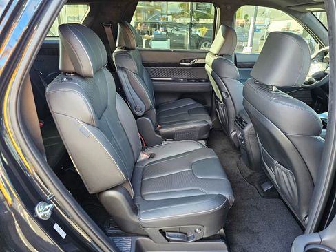 Used 2024 Hyundai Palisade Calligraphy image 12