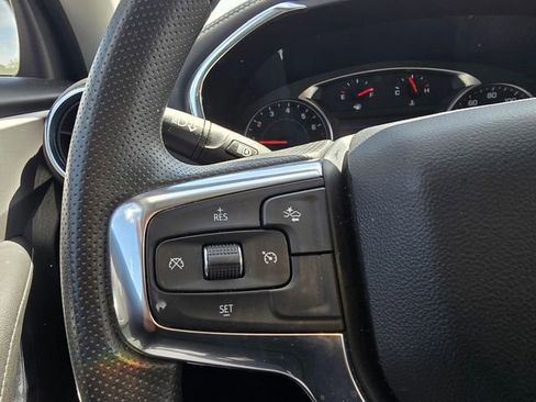 Used 2025 Chevrolet Blazer LT AWD/4WD image 18