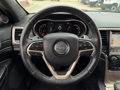 Used 2017 Jeep Grand Cherokee Limited image 14
