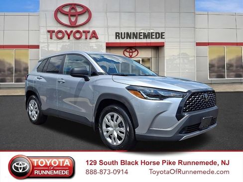 Used 2023 Toyota Corolla Cross L FWD image 1