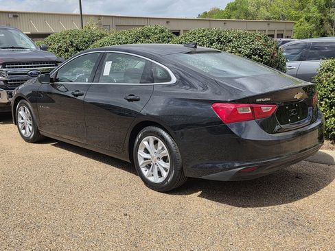 Used 2023 Chevrolet Malibu LT image 2