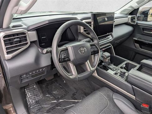 Used 2024 Toyota Tundra Limited image 9