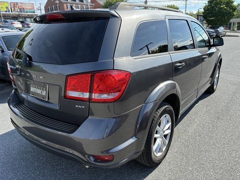 Used 2016 Dodge Journey SXT w/ Premium Group AWD/4WD image 4