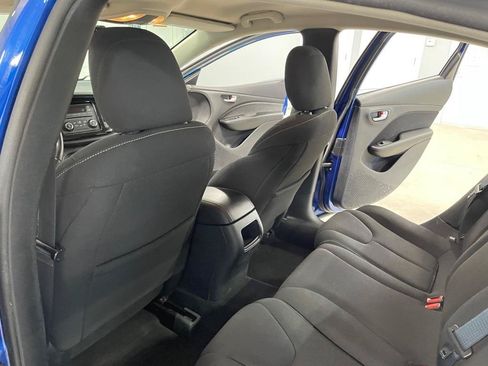 Used 2013 Dodge Dart SXT w/ Popular Equipment Group FWD image 12
