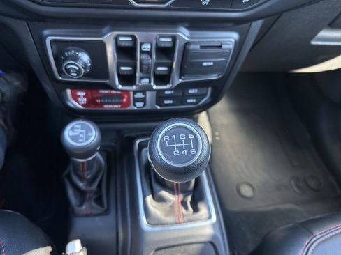 Used 2022 Jeep Wrangler Unlimited Rubicon w/ LED Lighting Group image 28