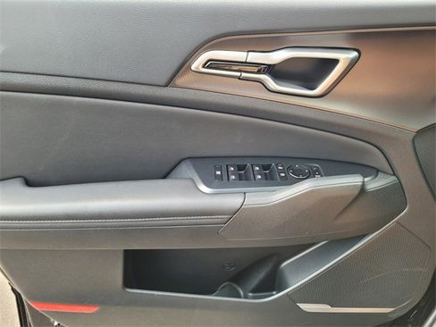 New 2026 Kia Sportage EX image 11