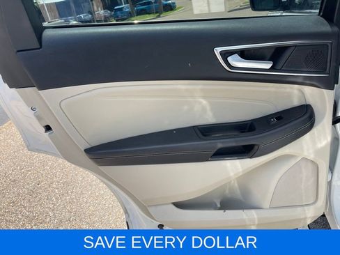 Used 2021 Ford Edge Titanium FWD image 14