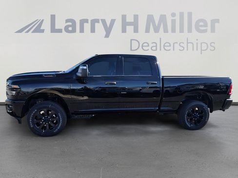 New 2026 RAM 2500 Big Horn AWD/4WD image 3