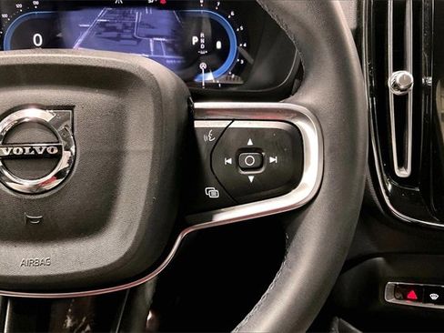 Certified 2024 Volvo XC40 B5 Core image 20