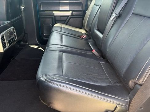 Used 2019 Ford F150 Lariat w/ Equipment Group 502A Luxury AWD/4WD image 13