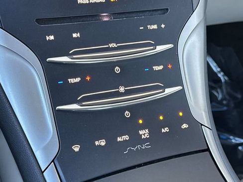 Used 2016 Lincoln MKZ Hybrid w/ Equipment Group 600A Reserve FWD image 31