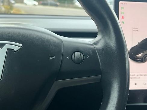 Used 2018 Tesla Model 3 Mid Range image 23