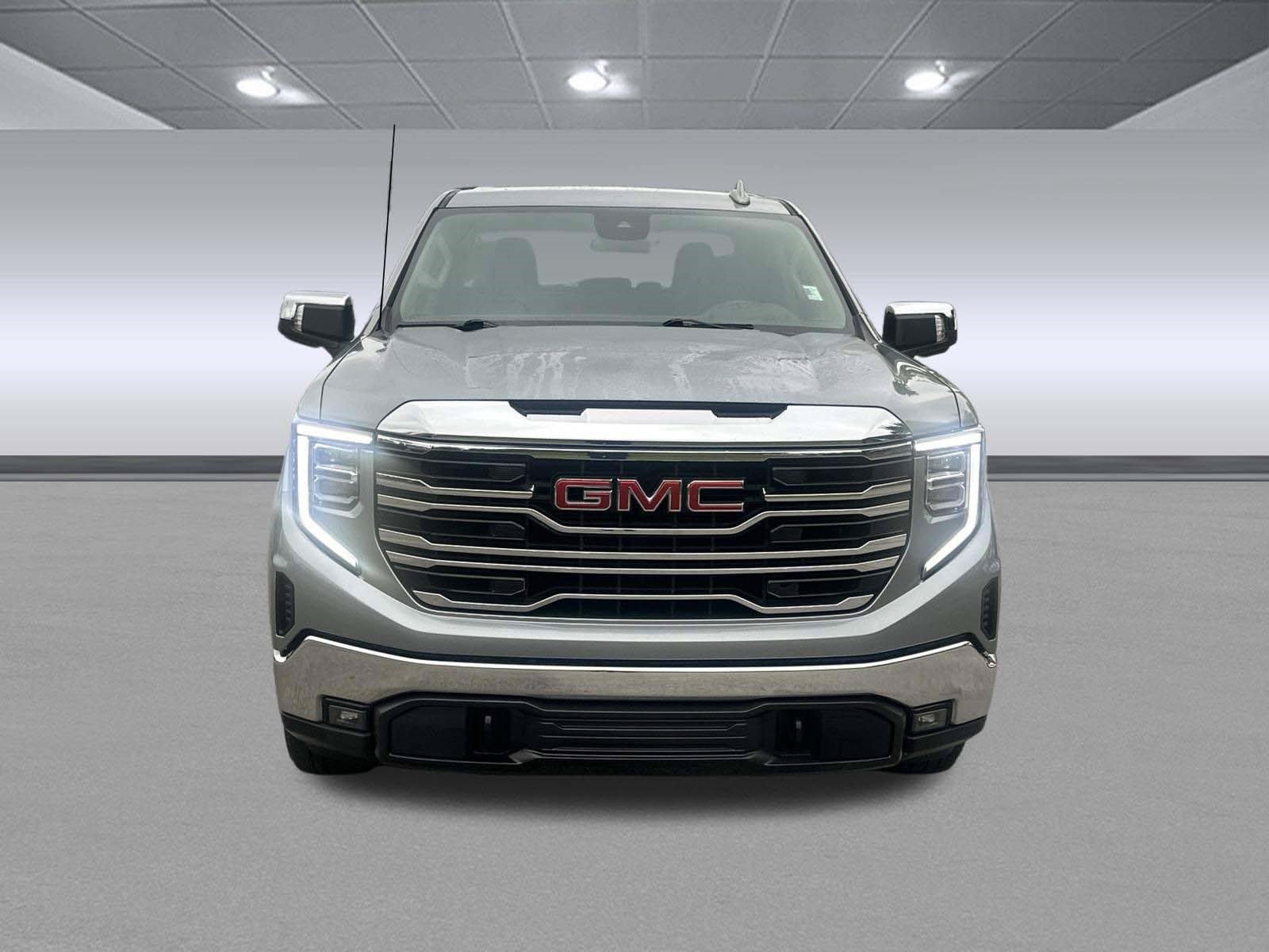 Used 2025 GMC Sierra 1500 SLT AWD/4WD image 8
