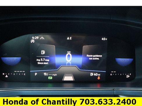 Used 2024 Volkswagen Taos SE image 9