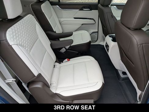 Used 2025 GMC Acadia Denali w/ Super Cruise Package AWD/4WD image 29