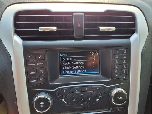 Used 2014 Ford Fusion SE w/ Equipment Group 201A FWD image 27