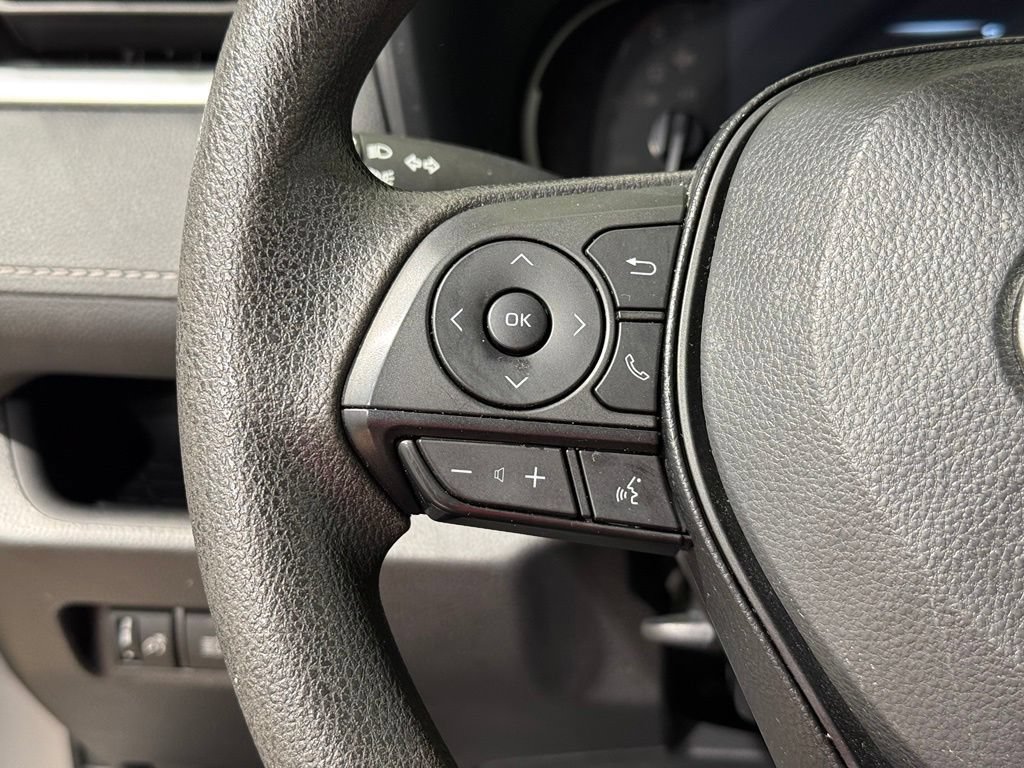 Certified 2025 Toyota RAV4 LE AWD/4WD image 23
