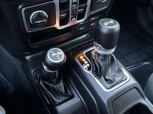 Used 2024 Jeep Wrangler Sport S w/ Convenience Group image 27