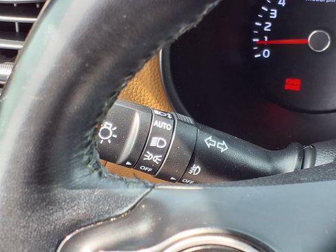 Used 2016 Kia Soul + w/ Audio Package FWD image 16