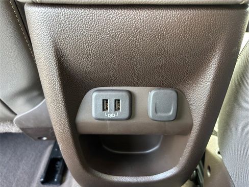 Used 2022 GMC Canyon Denali image 37