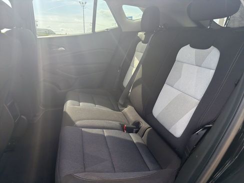 Used 2025 Chevrolet Trax LS image 13