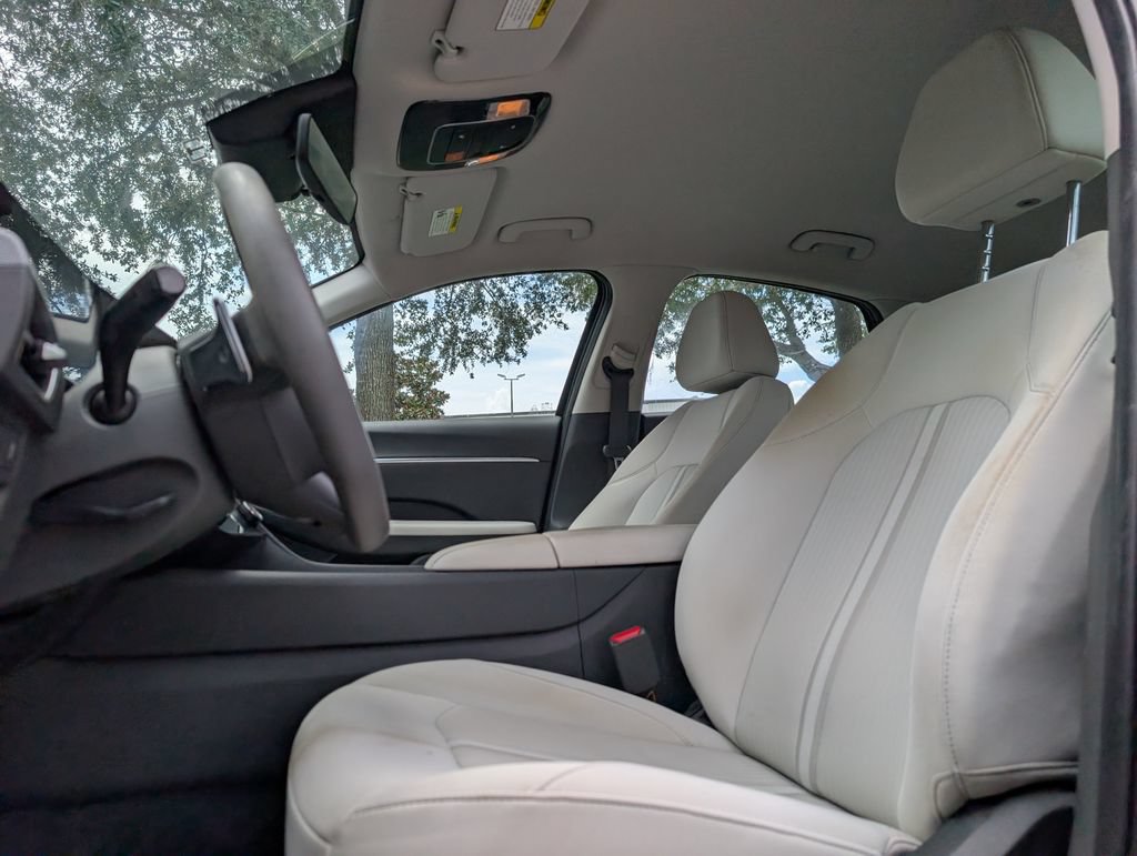 Used 2024 Hyundai Sonata SEL FWD image 11