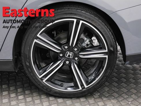 Used 2025 Honda Accord Sport image 32