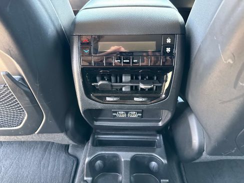 Certified 2023 Jeep Grand Cherokee L Laredo w/ Trailer Tow Group (B) AWD/4WD image 17