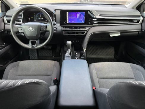 Used 2025 Toyota Camry LE FWD image 8