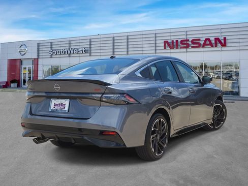 New 2026 Nissan Sentra SR FWD image 5