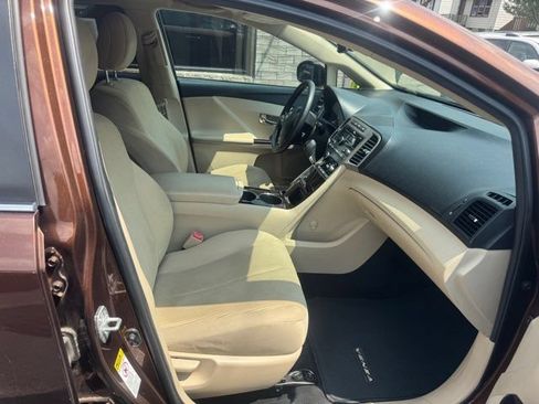 Used 2009 Toyota Venza AWD image 14