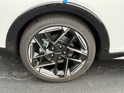 New 2025 Kia K4 GT-Line w/ GT-Line Premium Package