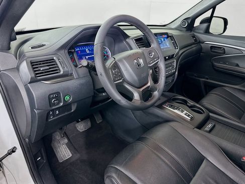 Used 2022 Honda Pilot TrailSport image 9