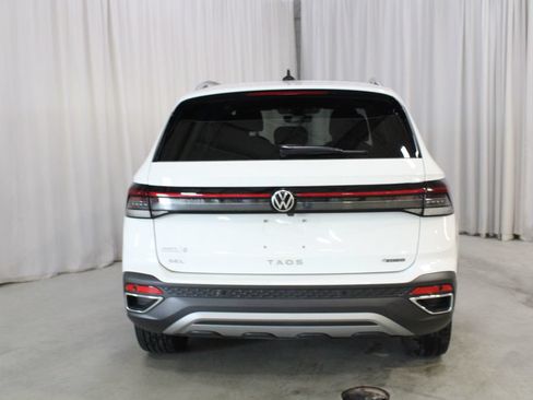 Used 2025 Volkswagen Taos SEL w/ Black Wheel Plus Package AWD/4WD image 25