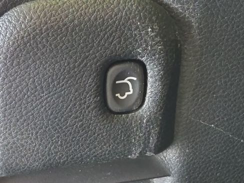 Used 2018 Jeep Grand Cherokee Altitude AWD/4WD image 33
