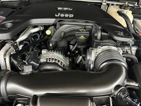 Used 2018 Jeep Wrangler Unlimited Sport S image 7