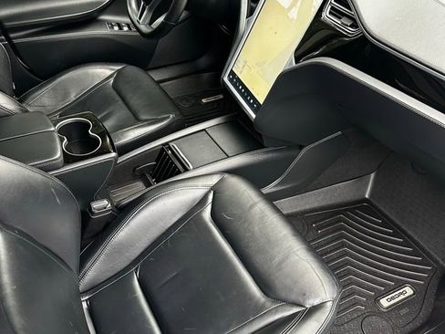 Used 2015 Tesla Model S 70D image 19