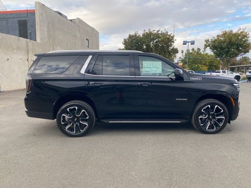 New 2026 Chevrolet Tahoe High Country w/ Sun And Tow Package image 5