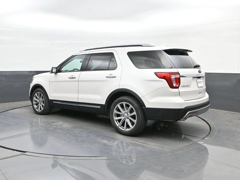 Used 2017 Ford Explorer Limited FWD image 5
