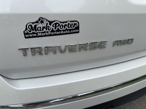 Used 2022 Chevrolet Traverse High Country w/ LPO, Floor Liner Package AWD/4WD image 15