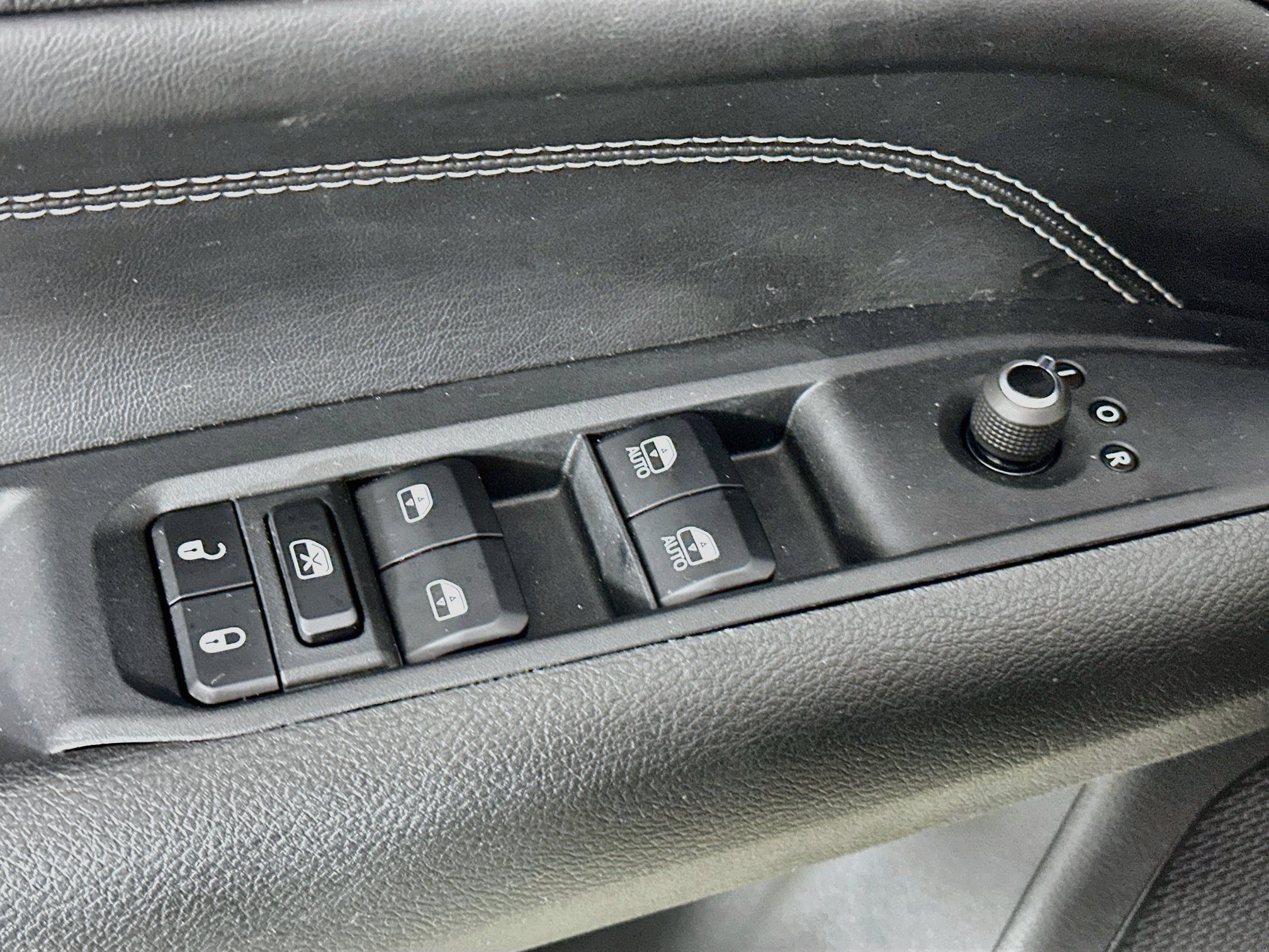 Used 2023 Jeep Compass High Altitude AWD/4WD image 18