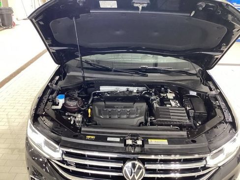 Used 2024 Volkswagen Tiguan SEL R-Line AWD/4WD image 16