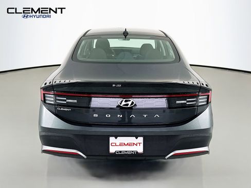 New 2026 Hyundai Sonata SE FWD image 7