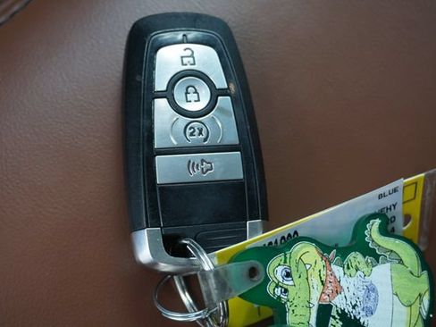Used 2024 Ford Maverick Lariat FWD image 30