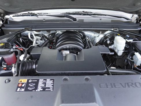 Used 2015 Chevrolet Suburban LT AWD/4WD image 32