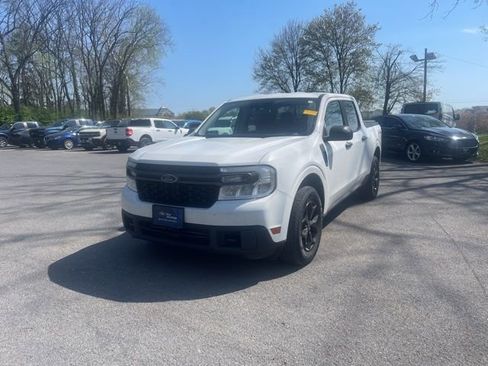 Certified 2022 Ford Maverick XLT w/ Equipment Group 300A Standard AWD/4WD image 3