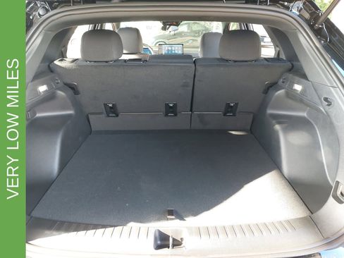 Used 2025 Honda Prologue EX image 12